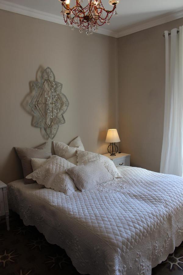Mas Les Romarins, 10 Min D'Uzes, Piscine Et Grand Jardin Clos, Jeux, Nid De Repos Et Base Pour Activites Dans Le Gard (Adults Only) Exteriör bild